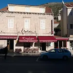 Amfora Gostinjska kuća 3*