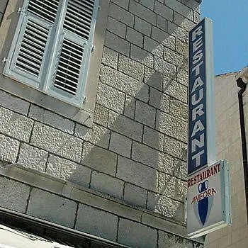 Amfora Pensionat 3*