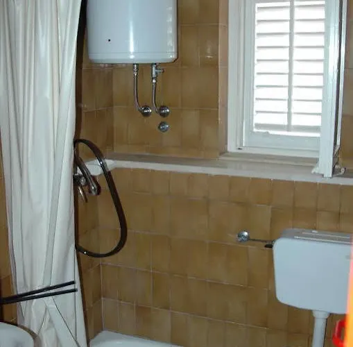 Amfora Guest house 3*